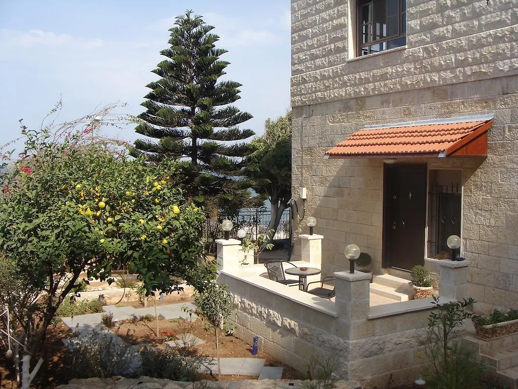 **  Tamer Guest House Haifa Israel