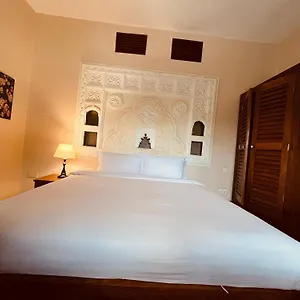  Hotel Yushili Uganda