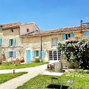 Domaine De La Brave Bed & Breakfast