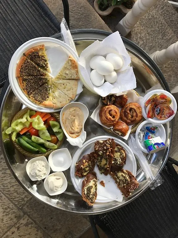 **  Tamer Guest House Haifa Israel